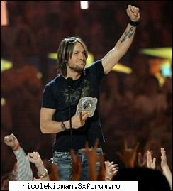este destul de dragut o parere despre keith urban